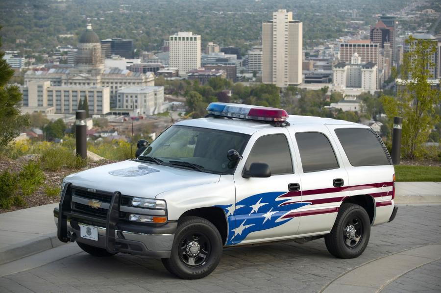  Chevrolet Tahoe Police 2004 года  (фото 11 из 20)